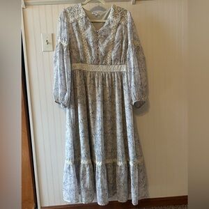 Polagram Floral Lace Dress